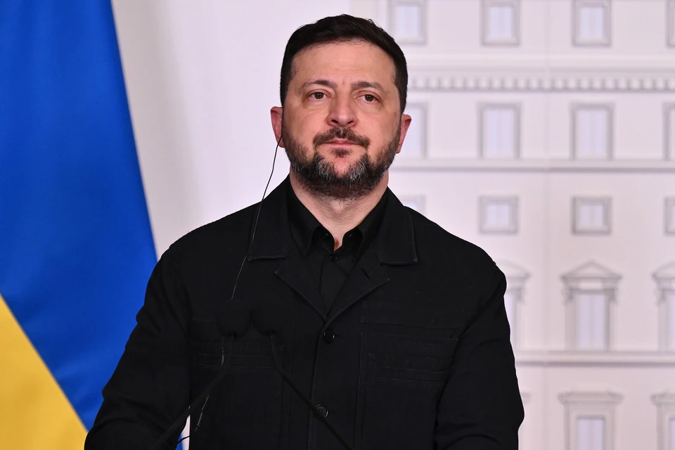 Владмир Зеленский объявил об отставке премьер-министра Украины Юлии Свириденко и всего состава правительства.