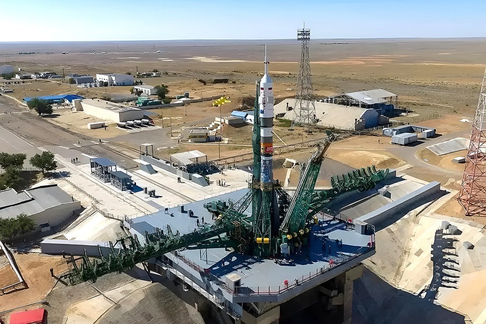 «Мгновение, и ракета уже неразличима»: Как экипаж миссии «Союз МС 29» в космос запускали – глазами очевидца