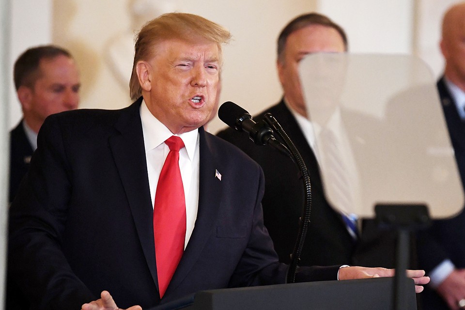 Оператор телесуфлера Трампа заработал на инсайдах $100 000