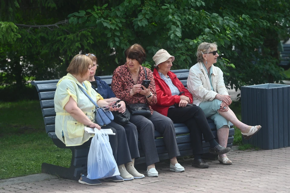 Больше трети соискателей старше 50 лет устроились на позиции без жестких возрастных ограничений.