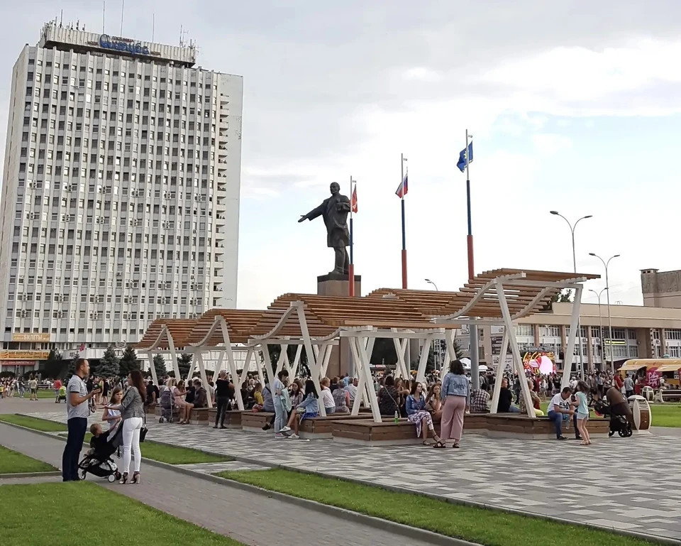 В Волжском защитят зеленые насаждения вдоль домов и дорог.