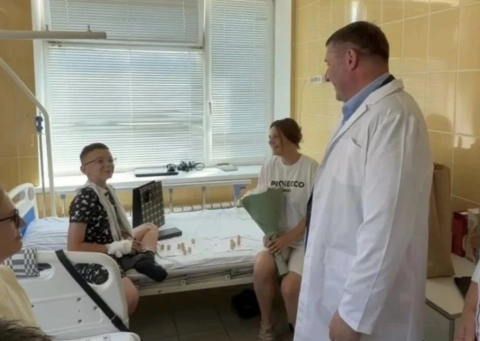 Под Белгородом 11-летний мальчик укрыл собой от осколков БПЛА младшего брата, фото: правительство Белгородской области