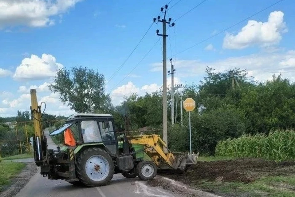 В поселке Тельманово успешно завершили аварийно-восстановительные работы на аварийном водопроводе. Фото: ГУП ДНР «Вода Донбасса»