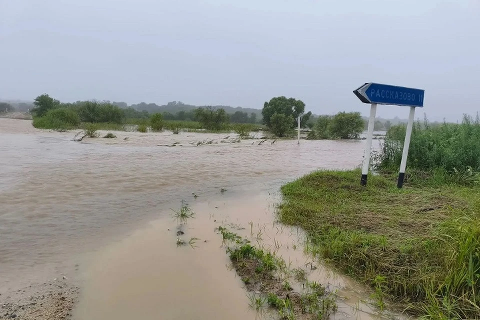 Часть дорог ушла под воду Фото: глава администрации Ханкайского муниципального округа Аэлита Вдовина