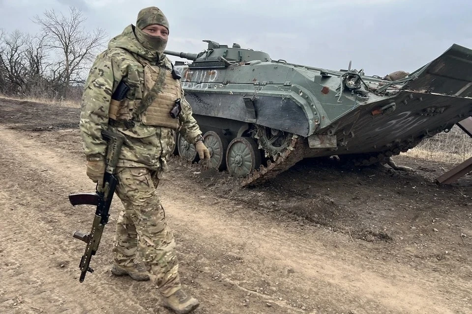 «Еду и вещи сбрасывали дронами»: раненый российский боец почти пять месяцев держал оборону позиции в ДНР