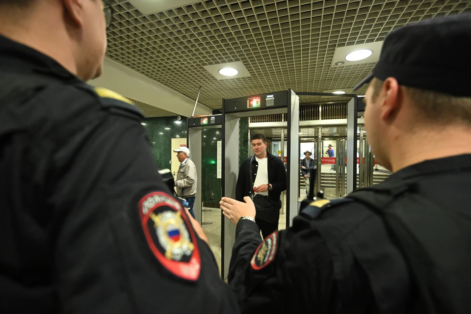 Человек упал на пути фиолетовой ветки Мосметро, интервалы движения увеличены