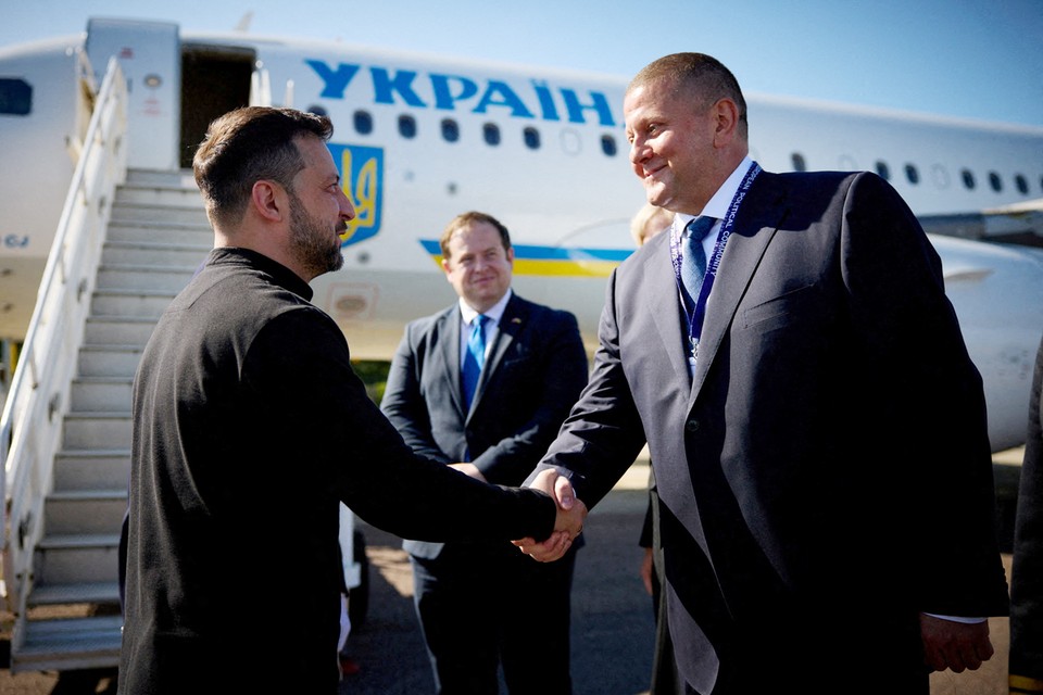 Новости СВО на Украине и боевая сводка на 8 августа: Ненависть Зеленского к Залужному вскипает, имя наводчика на терминалы названо