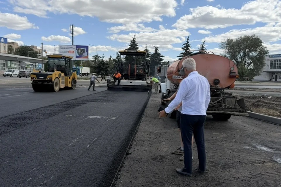 Глава Краснодонского округа проинспектировал ход ремонта автовокзала. ФОТО: Администрация Краснодонского муниципального округа ЛНР