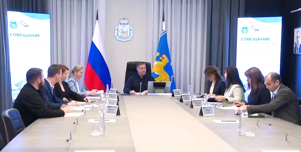 Фото: стоп-кадр из видео с канала Михаила Ведерникова в МАХ