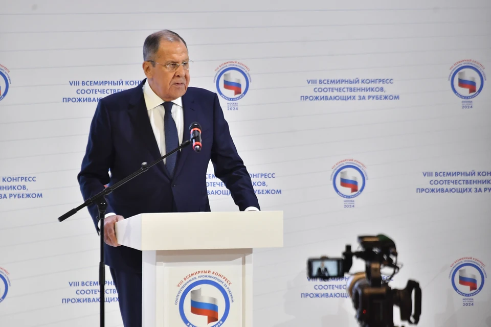 Лавров заявил, что всегда носит с собой устав ООН, где прописан статус Японии