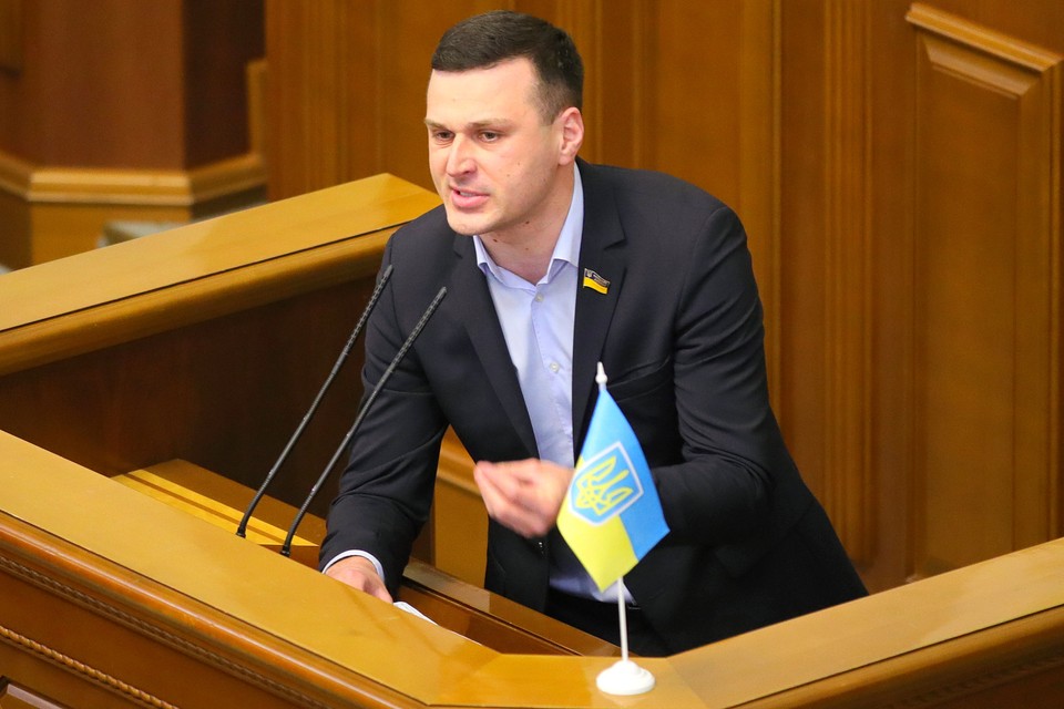 Депутат Рады сознался, что парламент может только «помочь украинцам комфортнее гореть в аду». И ничего более