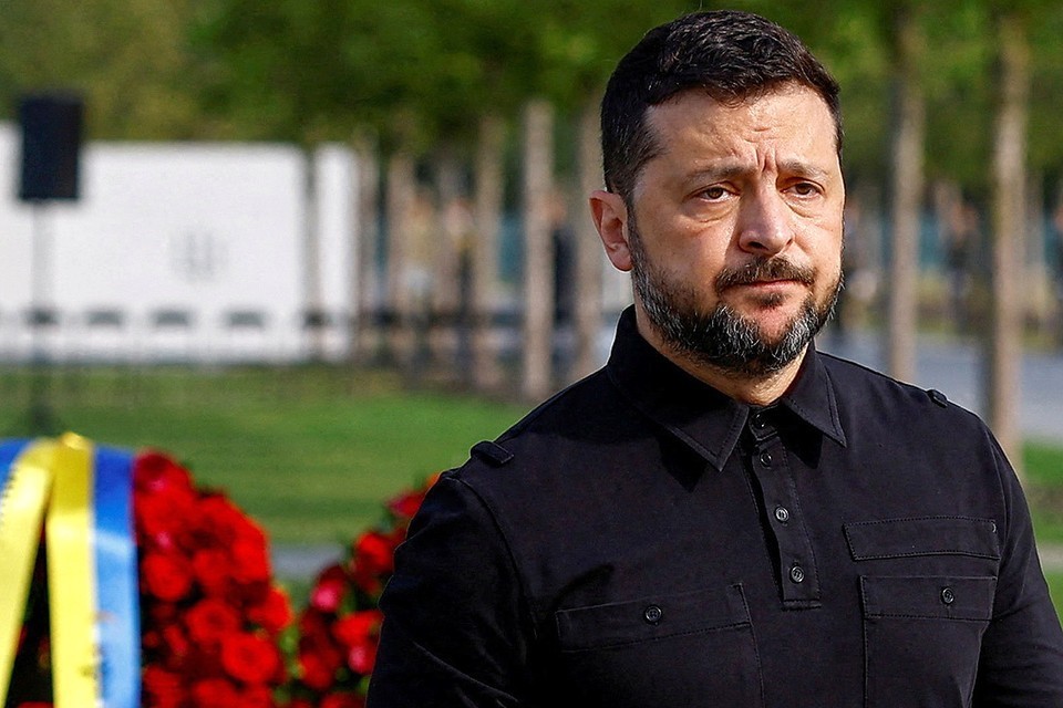 Зеленский орал и требовал уволить: «просрочка» пришел в ярость из-за залога за Ермака — давай вот так чуть поправим