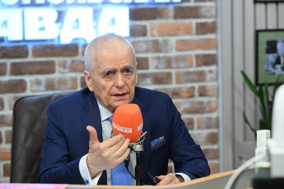 Академик РАН Геннадий Онищенко