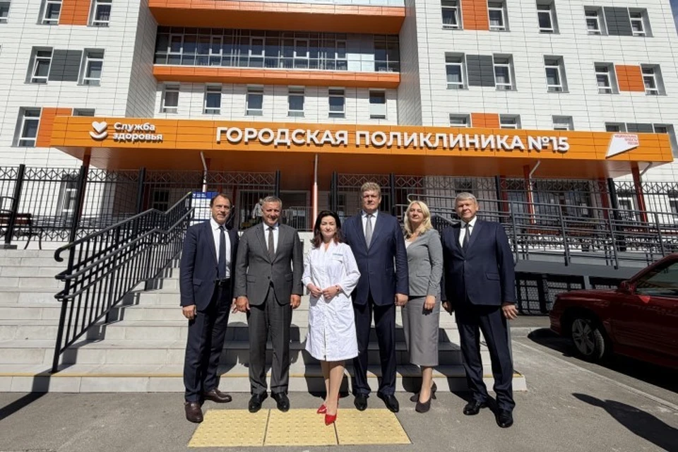 Полпред посетил новую поликлинику № 15 в Иркутске, которая начала прием пациентов в начале августа.