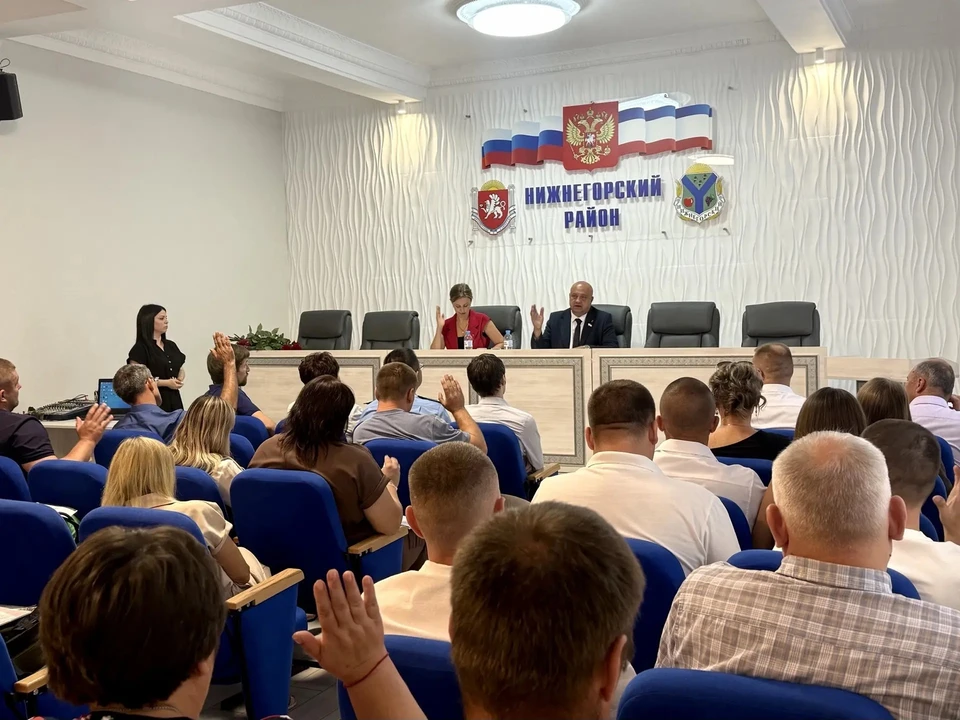 Фото: депутат Госсовета Крыма Иван Манучаров