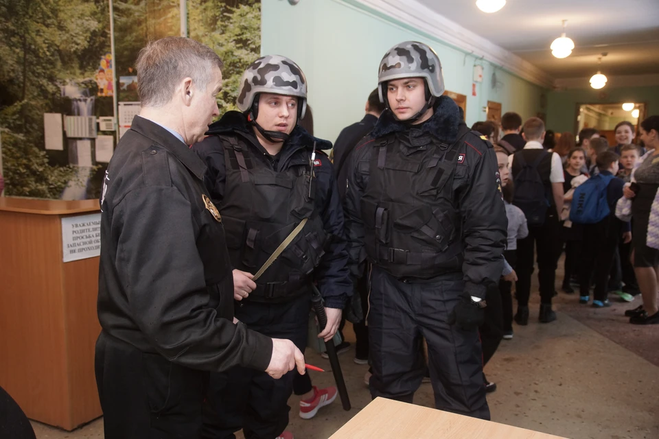 Сборы на охрану в школах Рязани – дело добровольное, напомнили родителям.