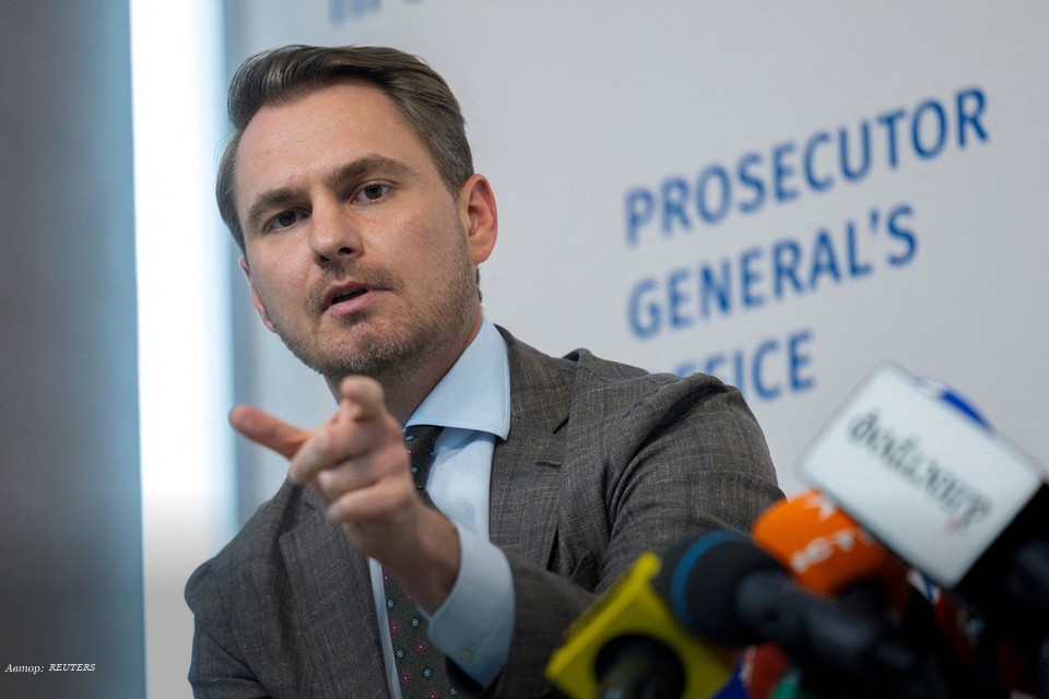 Генпрокурор Украины выполнил одну просьбу Зеленского и по-тихому слинял из страны