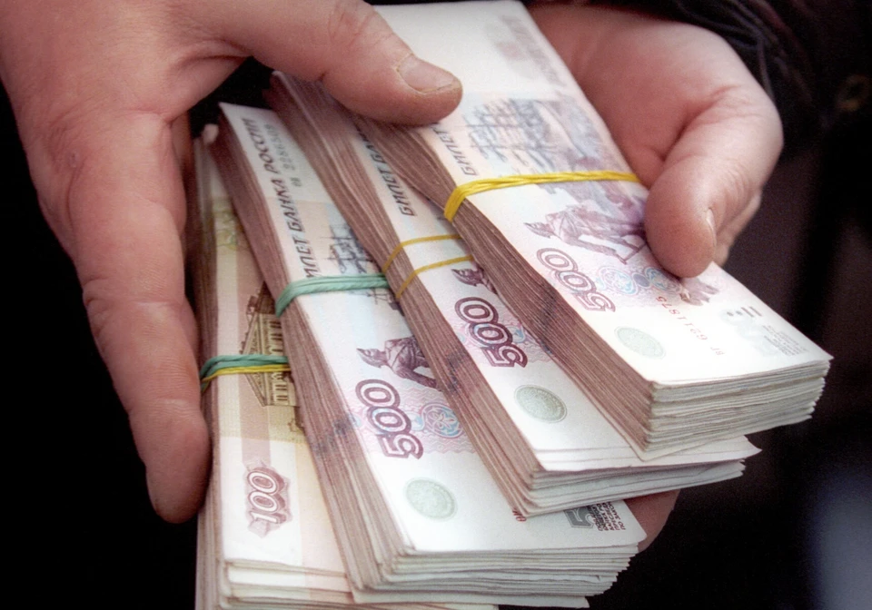 Жители Крыма продолжают обогащать мошенников