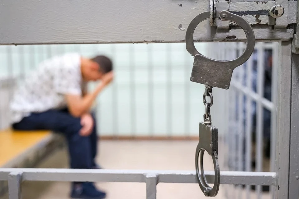 В Тюменской области мужчину осудили на 22 года за насилие над 12-летней девочкой