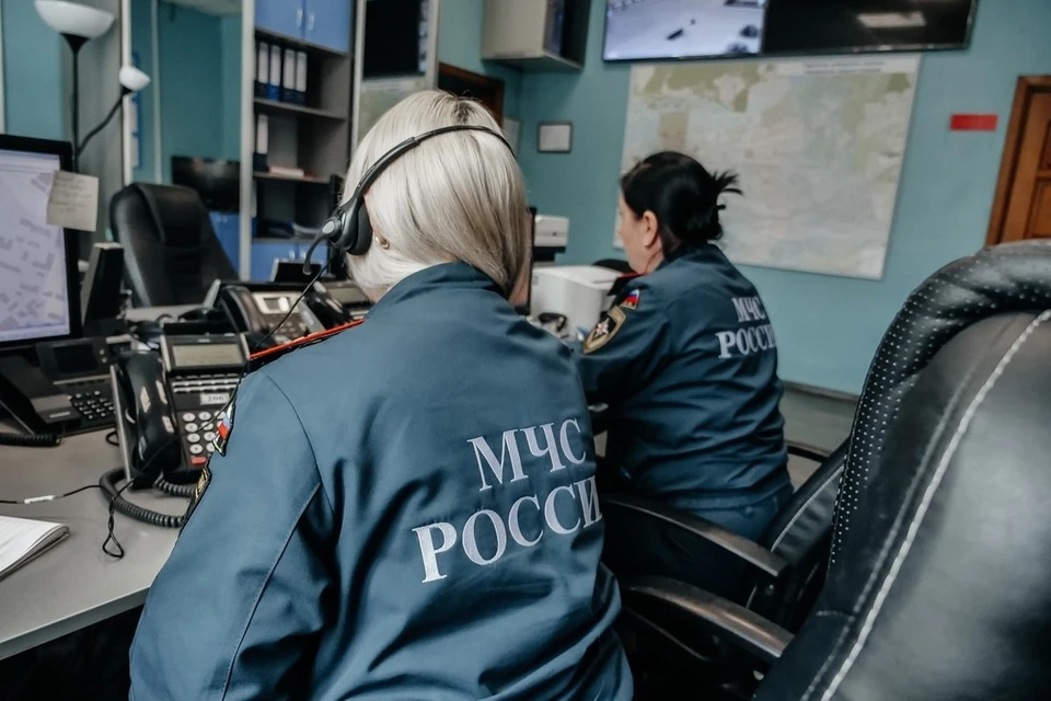 В селе Александровка Александровского района, в переулке Буранный, огонь повредил квартиру в двухквартирном жилом доме на площади четыре квадратных метра