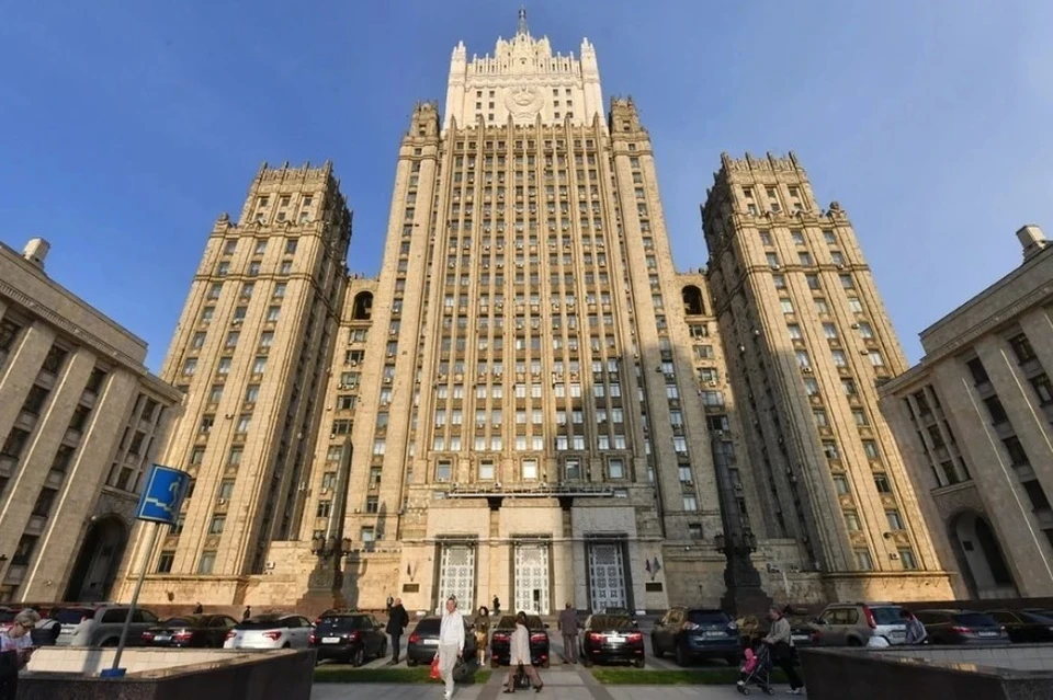 Источник KP.RU в МИД: новые переговоры РФ и США по Украине состоятся в октябре