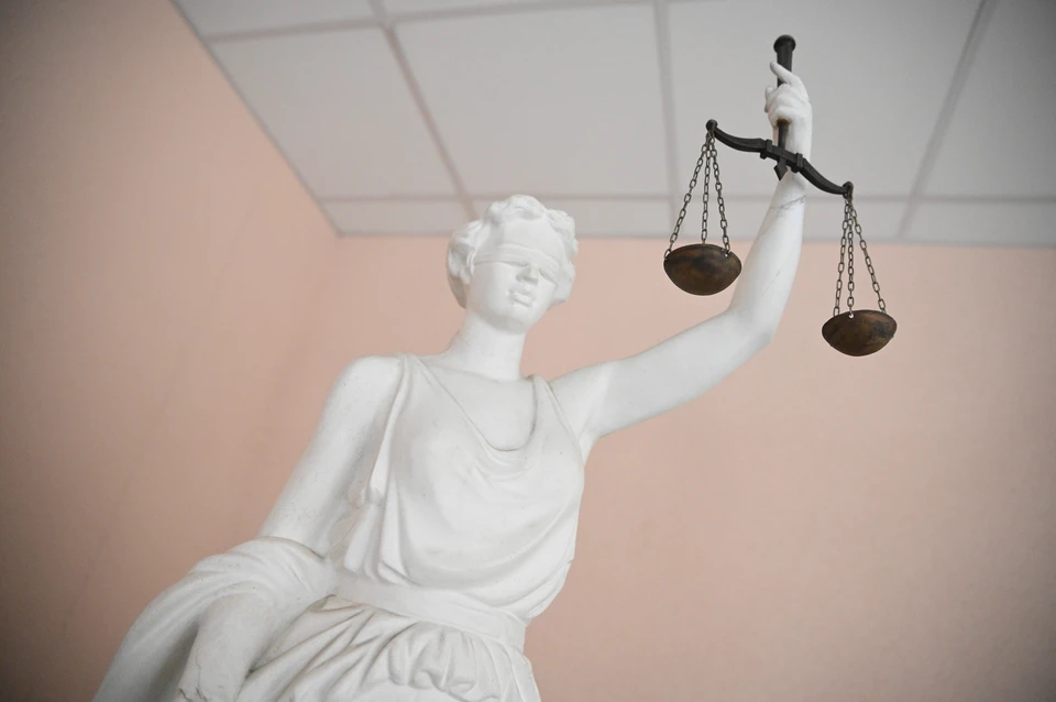 Суд рассмотрел дело о хищении денег у ТЭК Петербурга.
