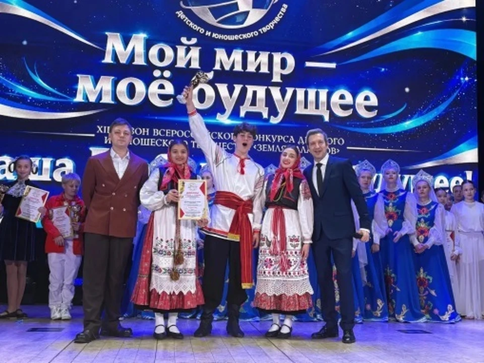 По итогам масштабного отбора, собравшего 300 детей из 30 регионов - от Севастополя до Владивостока, - белгородские коллективы вошли в число сильнейших.