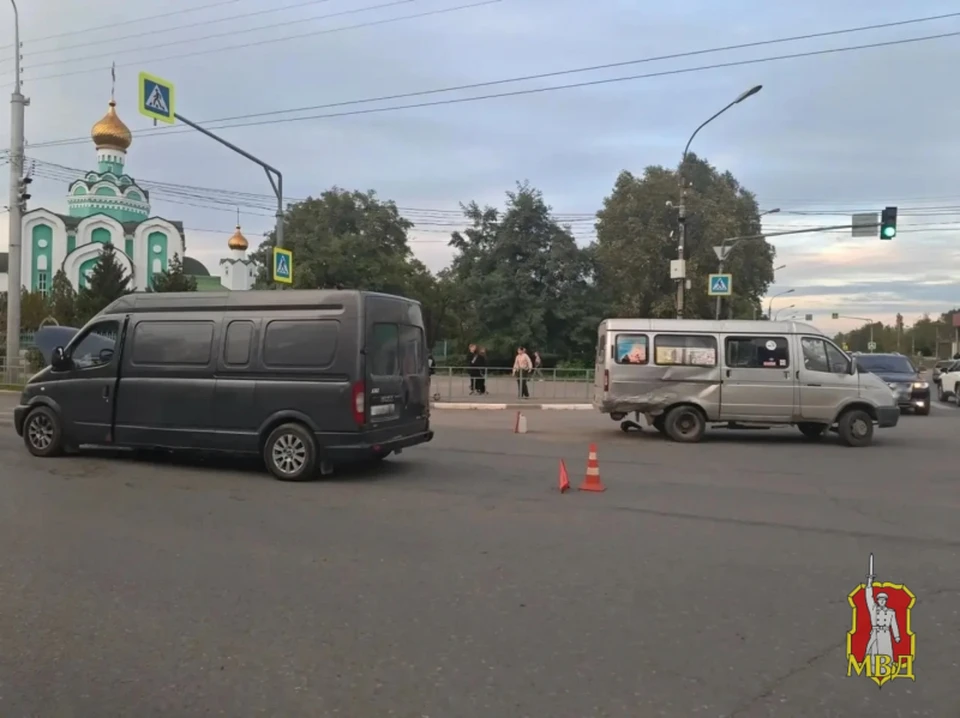 Люди спешили по своим делам, но попали в больницу.