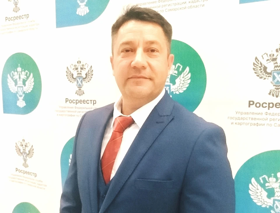 Александр Передерий выразил благодарность за оказанное доверие. Фото: Росреестр Самарской области