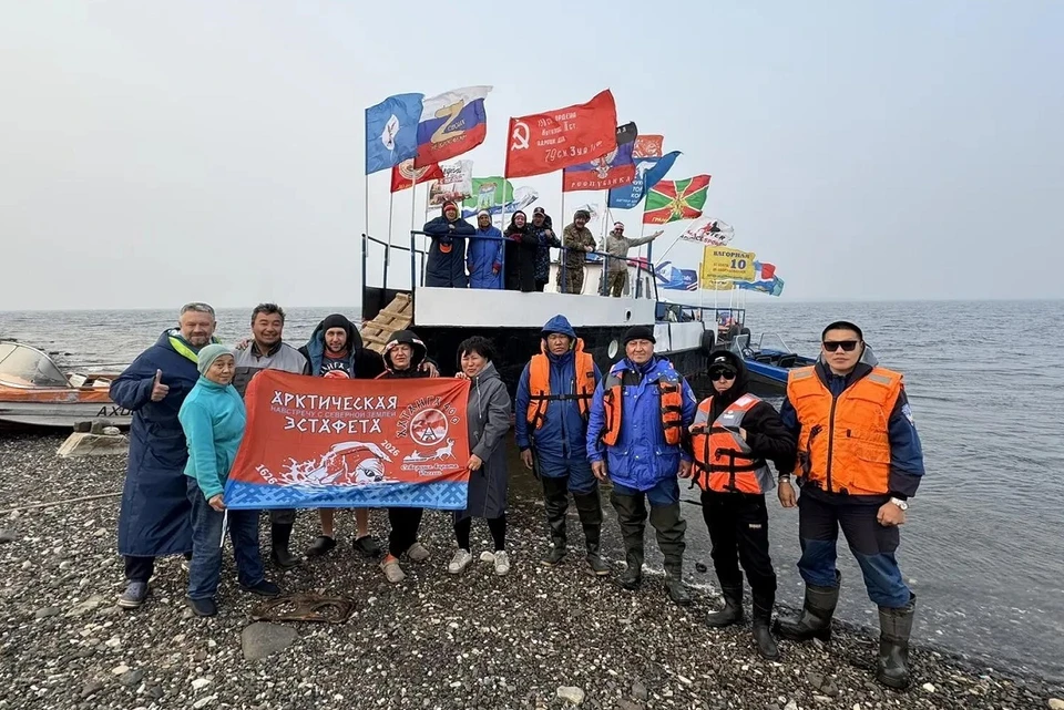 На Таймыре прошла эстафета протяженностью 200 километров в ледяной воде. Фото: предоставлено Александром Брылиным