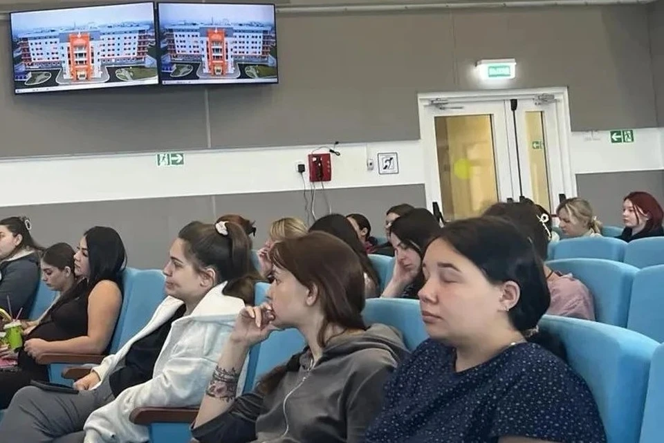 Главной темой обсуждения стала социальная поддержка семей с детьми. Фото: МАХ/Кулемзин