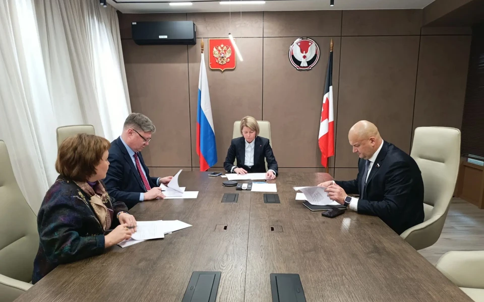 Участники встречи обсудили бюджет на 2027 год. Фото: пресс-служба Главы и правительства Удмуртии
