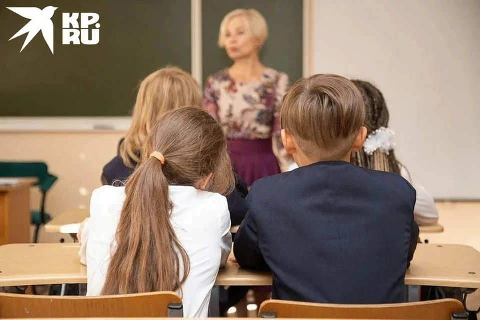 Белорусский юрист сказала, может ли ученик снять видео с учителем во время урока. Фото носит иллюстративный характер.