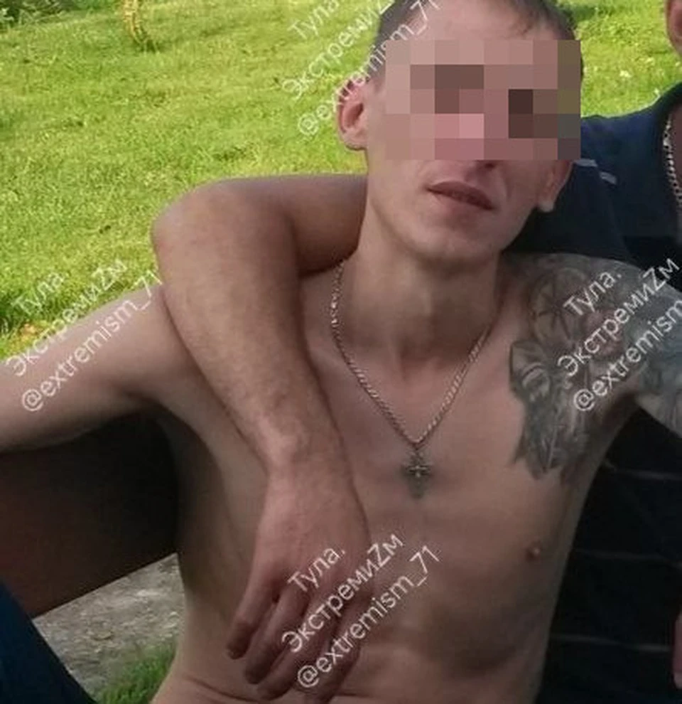 Туляк с «воровскими звездами» на теле заплатит штраф за пропаганду запрещенной организации. Фото: ТГ-канал "Тула Экстремизм".
