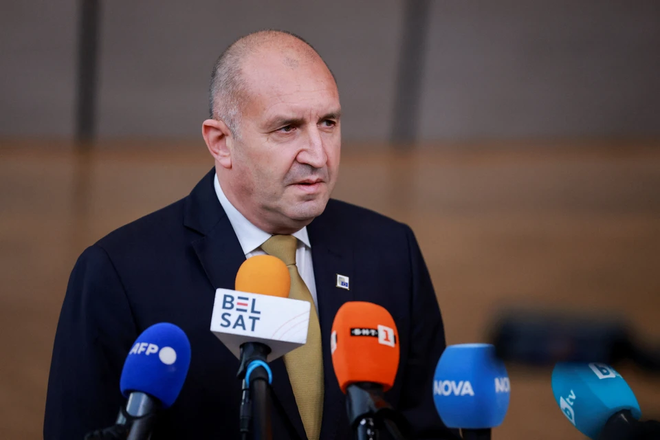 Радев: Болгария не примет участие в пакете помощи Киеву на 70 млрд евро