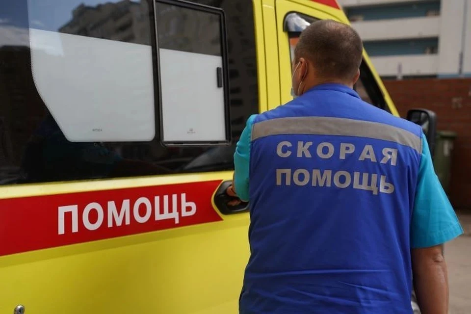 Три человека, включая подростка, пострадали в результате удара ВСУ по Донецку