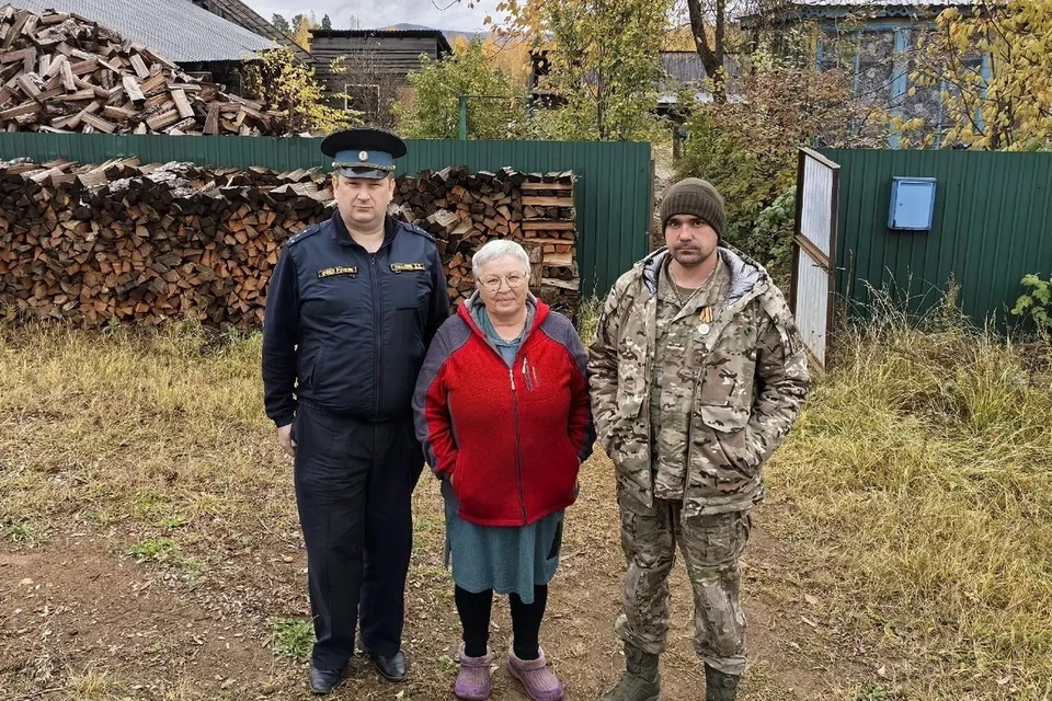 Волонтер Ирина Куренко благодарна за помощь. Фото: УФССП по Красноярскому краю