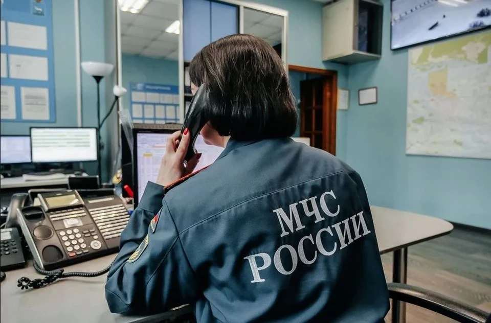 С последствиями ракетного удара разбираются экстренные службы