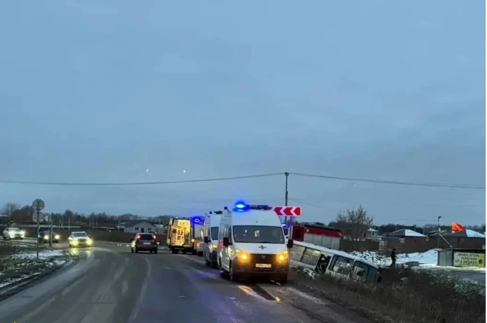Авария произошла сегодня утром между селом Ленинское и поселком Голубой залив. Фото: прокуратура Новосибирской области