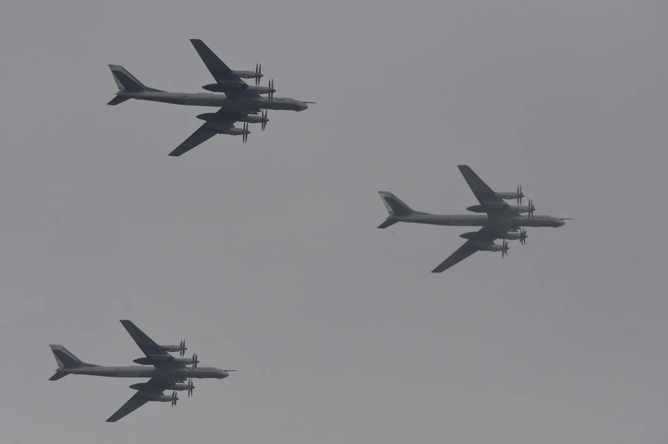 Российские самолеты Ту-95МС пролетали над нейтральными водами Берингового и Чукотского морей