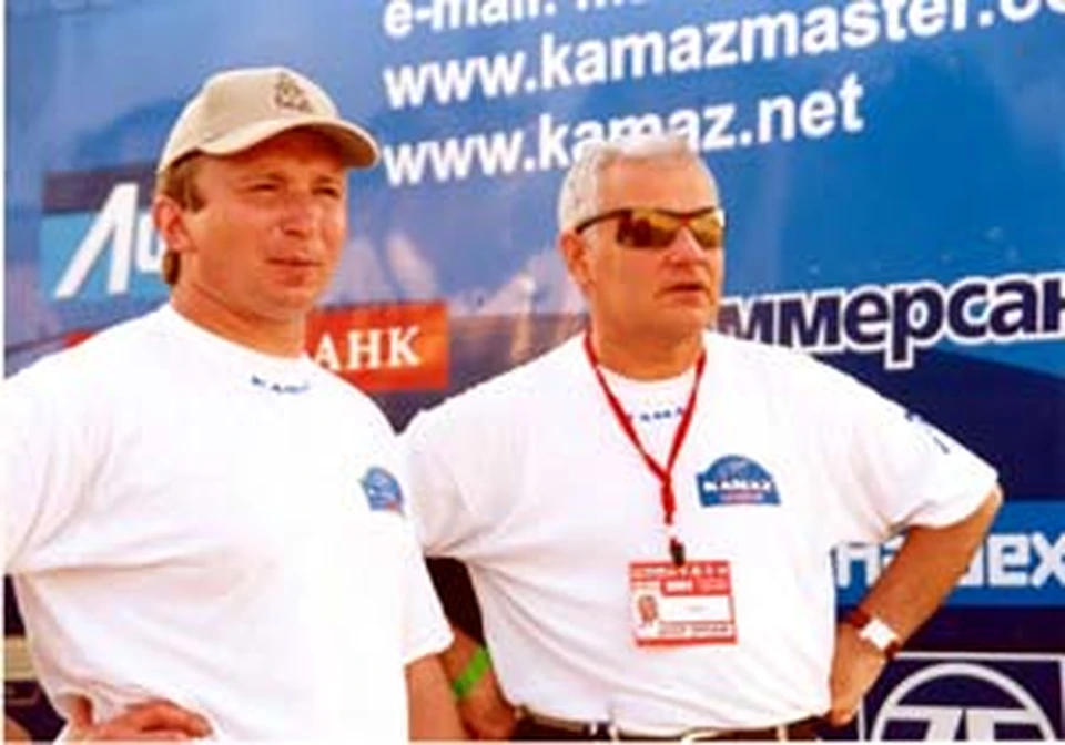 Владимир Чагин (слева) и Фирдаус Кабиров уже выглядят не только завсегдатаями Дакара, но и его королями.