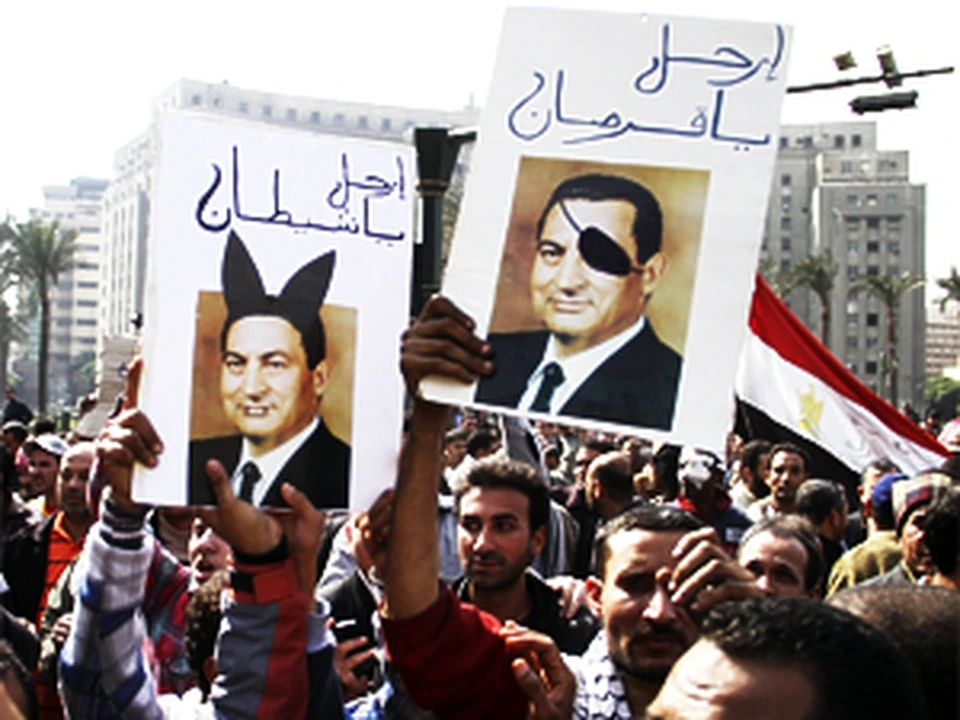 Стороники и противники Мубарака сошлись в центре Каира.