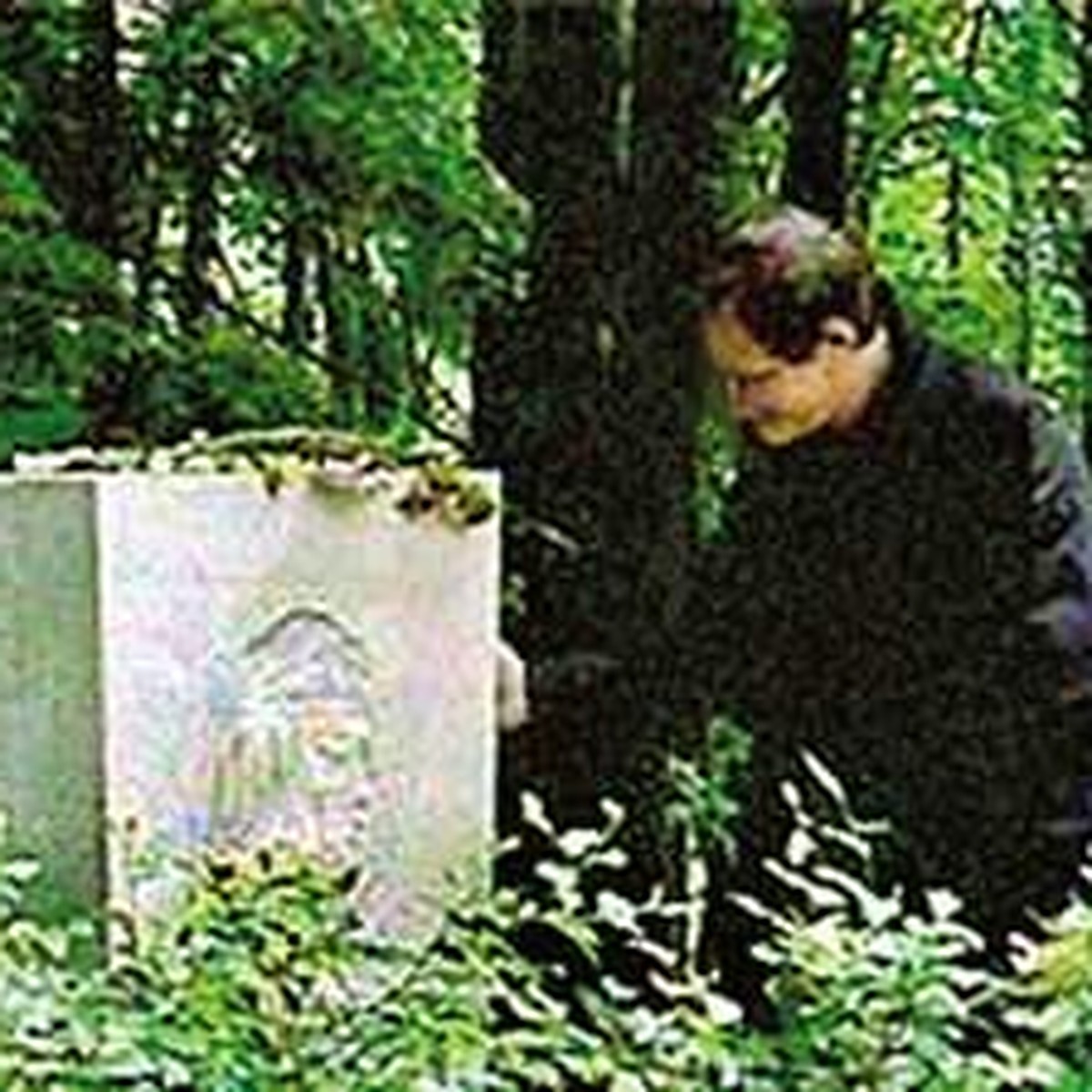 Квентин Тарантино на могиле Бориса Пастернака
