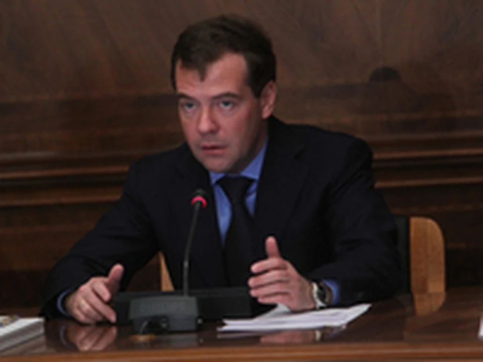 Заместитель безопасности российской федерации. Медведев одобряет. Медведев совет безопасности. Заместитель председателя совета безопасности.