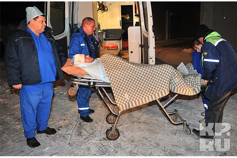 В институт Вишневского доставлены шестеро пострадавших при взрыве кафе ...