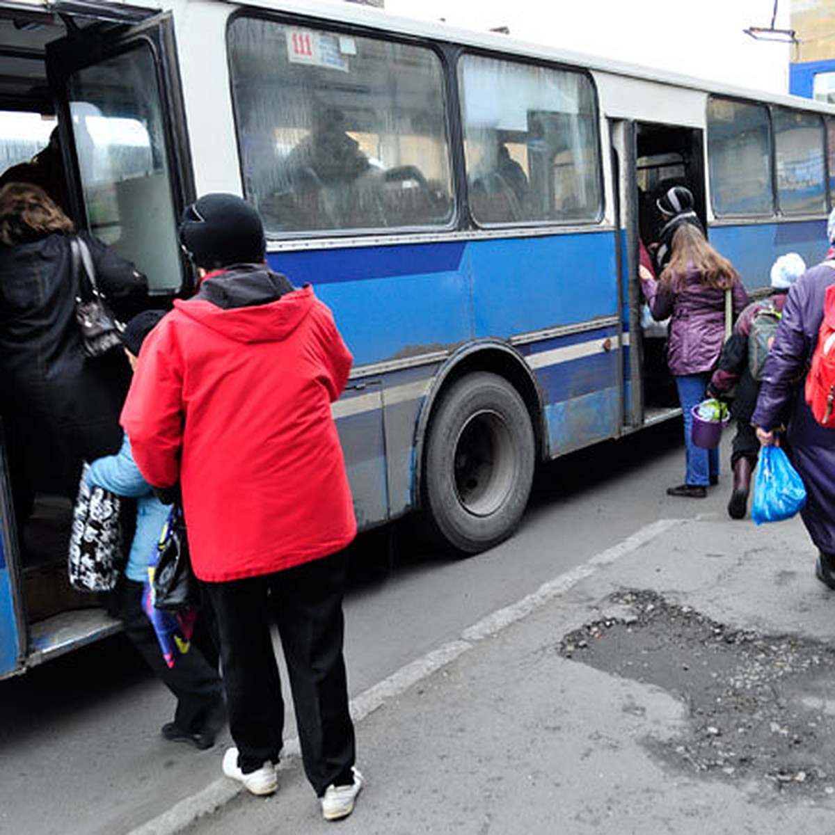 Как пригородные автобусы будут ходить летом из Мурманска и обратно - KP.RU