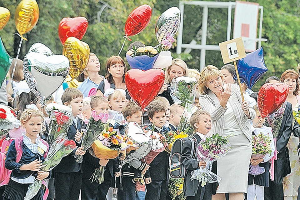 Большинство родителей записали детей в школу рядом с домом.