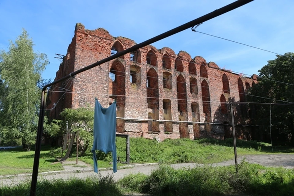 В 2010 году замок передали в собственность РПЦ.