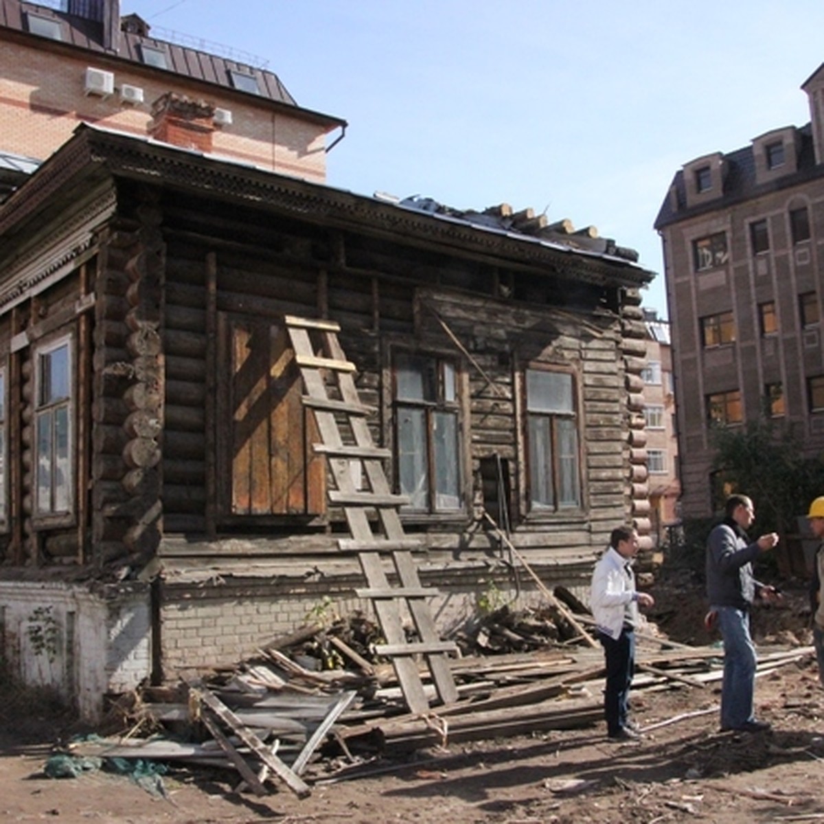 В Казани блогеры спасали историческое здание от сноса, а оно на реставрации  - KP.RU