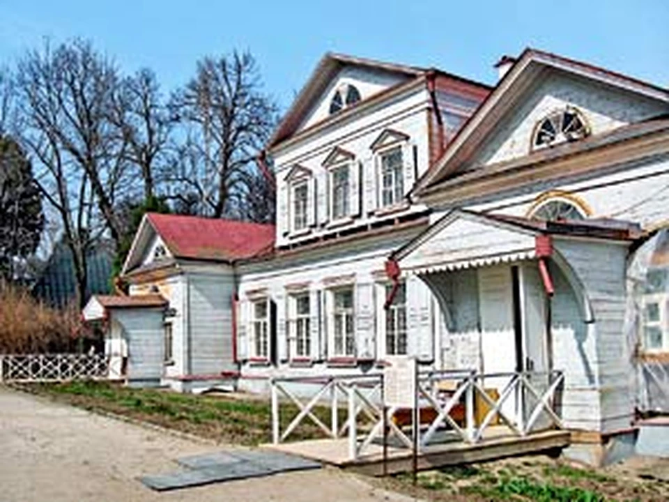 Главный дом усадьбы «Абрамцево».